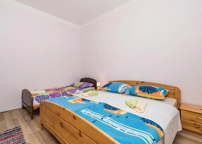 Διαμέρισμα Awesome In Bresca *